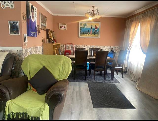 3 BEDROOM HOUSE FOR SALE IN QUEENSVIEW PARK